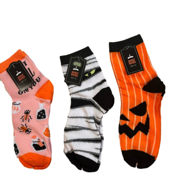 New! Three Pairs Halloween Mummy, Pumpkin Spell Adult Socks Size 9-11 - Picture 1 of 7
